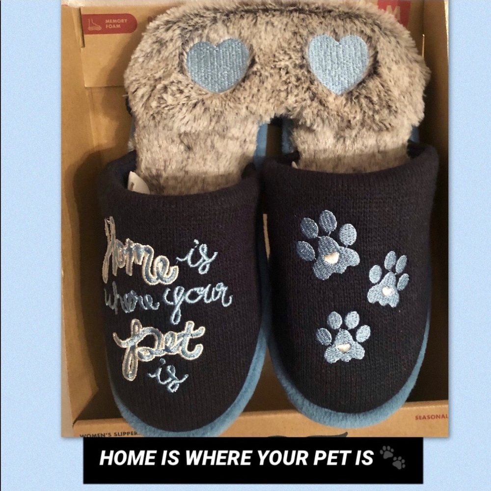 HOME IS WHERE YOUR PET IS SLIPPERS W/EYE MASK
